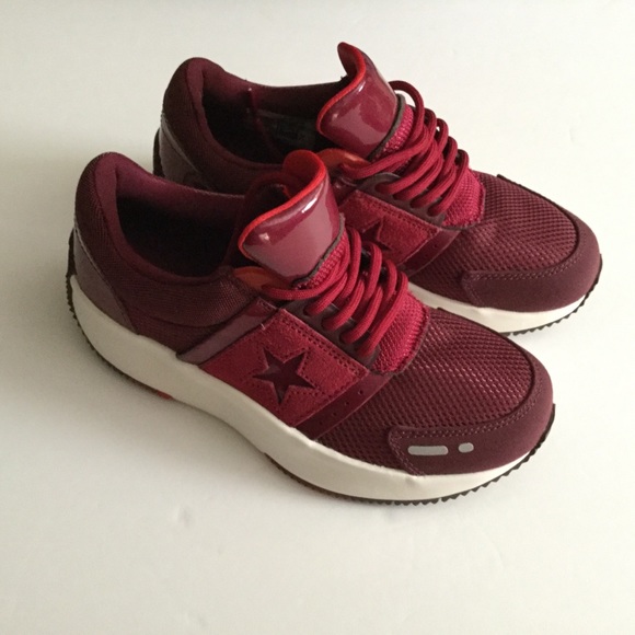 Converse Run Star Retro The Run Down Low Top-NWOT - Picture 8 of 8